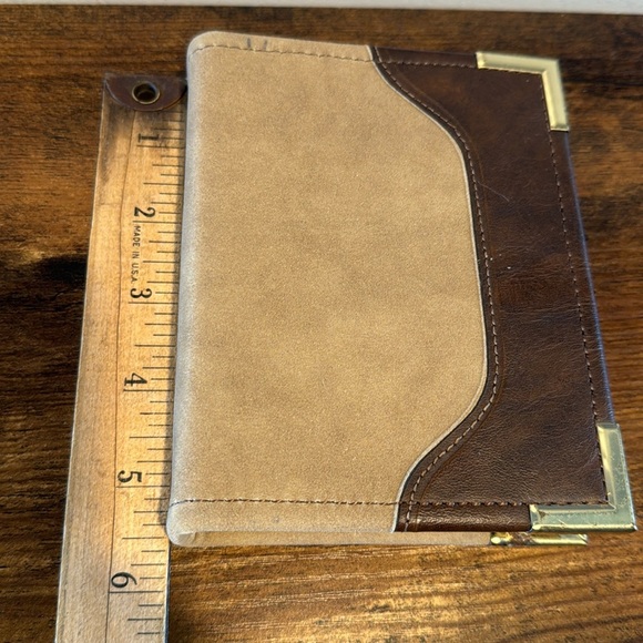 Travel Playing Card Set in "Card Caddy" Vinyl Case with Score Pads & Pencils - Picture 6 of 6